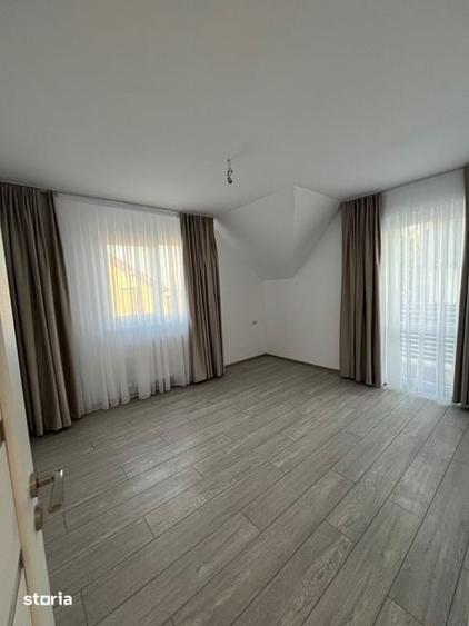 Casă cu 4 camere cu Teren 120 Mp în Ipotești
