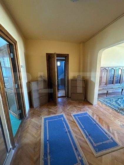Apartament cu 3 camere decomandat, mobilat în Kogălniceanu