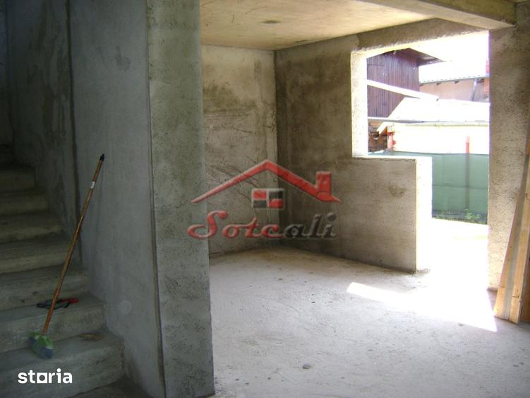 Casă cu 3 camere cu Teren 550 Mp în Cornu
