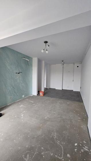 Apartament cu 2 camere semidecomandat, mobilat în Florești — fotografia 3