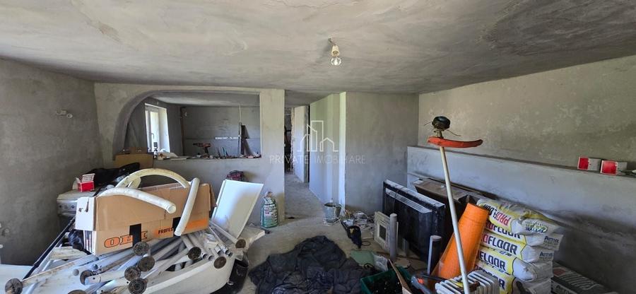 Casă individuală cu 4 camere cu Canalizare în Central