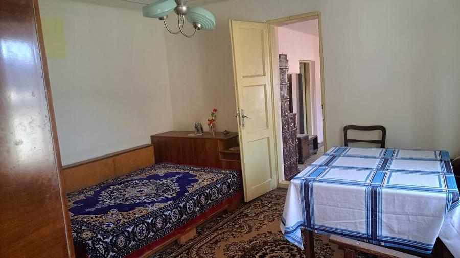 Casă cu 4 camere în Jiblea Nouă