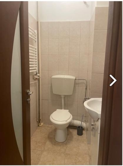 Apartament cu 3 camere decomandat, mobilat în Universitate
