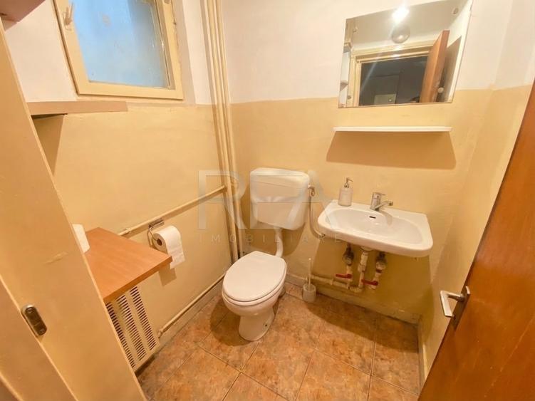 Apartament cu 3 camere decomandat în Rahova