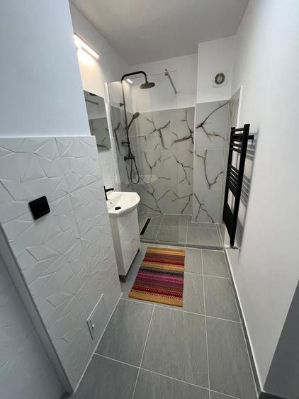Apartament cu 2 camere decomandat în Mărăști