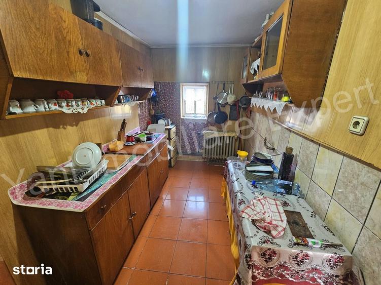 Casă cu 3 camere cu Teren 1378 Mp în Corbeni
