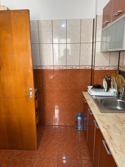 Apartament cu 3 camere decomandat în Drumul Taberei