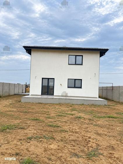 Casă cu 4 camere cu Teren 344 Mp în Berceni