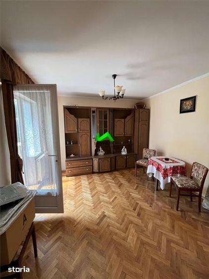 Casă cu 3 camere cu Teren 60 Mp în Lupeni