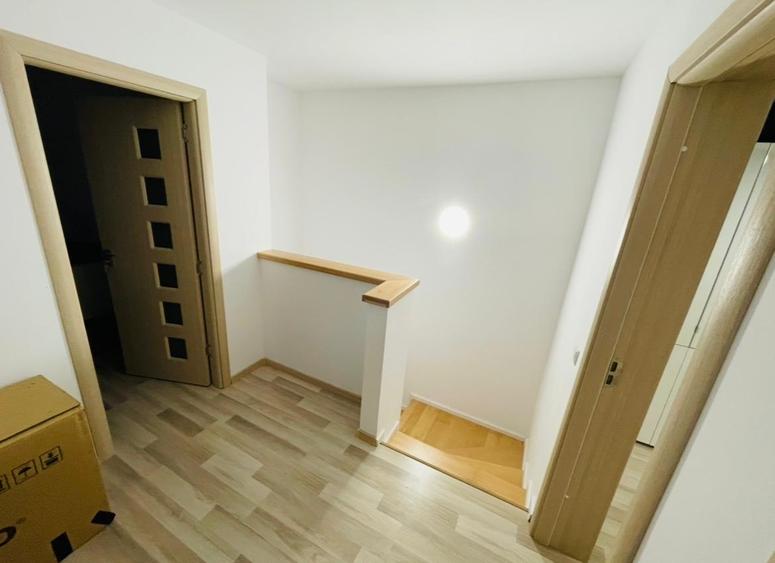 Duplex cu 4 camere cu Canalizare în Tărlungeni