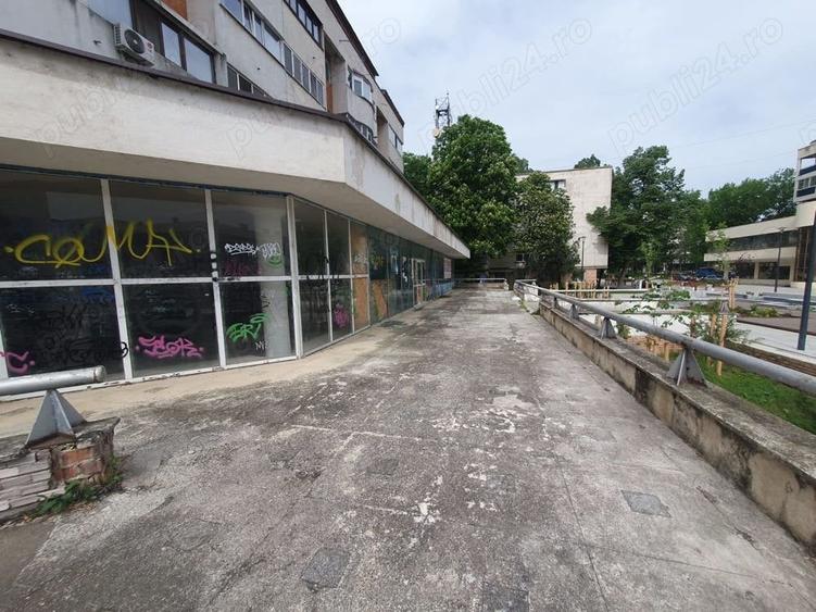Spațiu comercial, de 500 mp, în Ultracentral