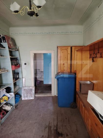 Casă cu 3 camere cu Teren 3900 Mp în Luna