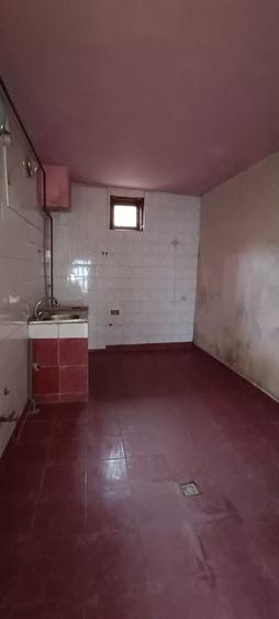 Apartament cu 4 camere semidecomandat în Central