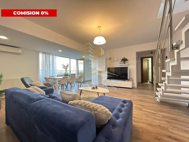 Penthouse cu 4 camere semidecomandat, mobilat în Bună Ziua