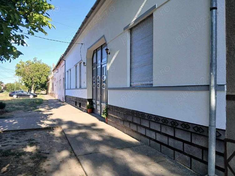 Casă cu 5 camere cu Teren 2019 Mp în Bulgăruș