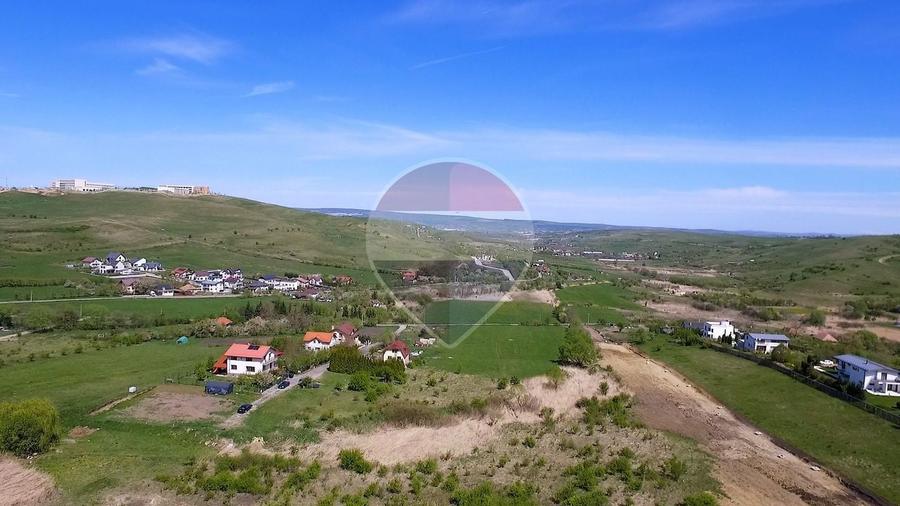 Teren Construcții intravilan de 800 mp, în Sopor