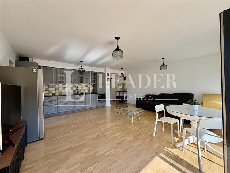 Apartament cu 3 camere decomandat, mobilat în 1 Mai