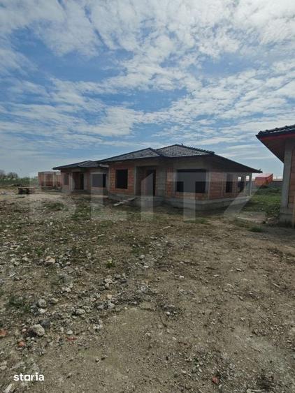 Casă cu 4 camere cu Teren 530 Mp în Mihai Viteazu