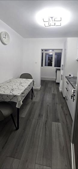 De inchiriat apartament 2 camere - 4