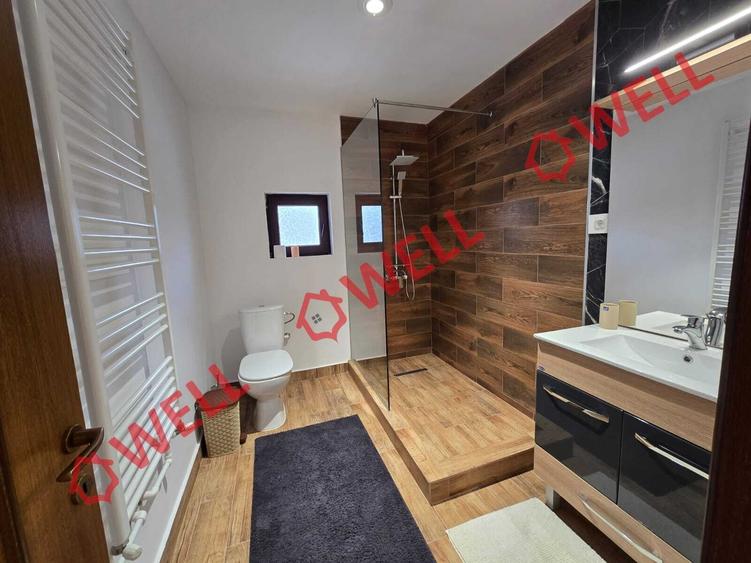 Casă cu 4 camere cu Teren 9600 Mp în Comandău
