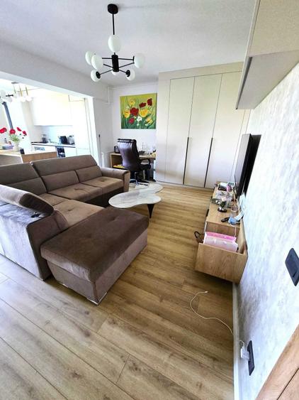 Apartament cu 2 camere decomandat în Doamna Ghica