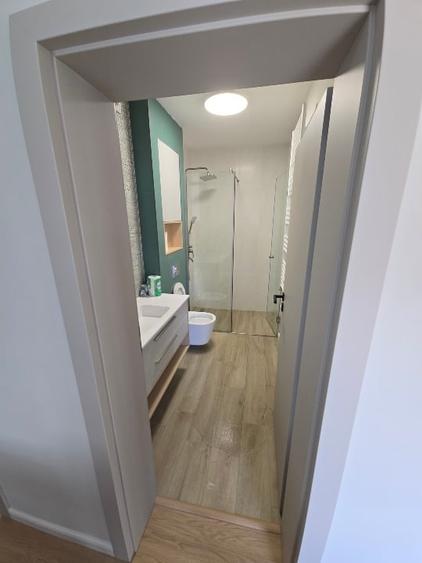 Duplex cu 3 camere cu Canalizare în Ghiroda