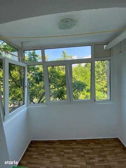 Apartament cu 2 camere decomandat în Crângași