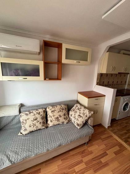 Direct Proprietar Inchiriez Garsoniera Zona Soarelui - 1
