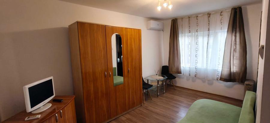 Garsonieră semidecomandată în Schela Cladovei