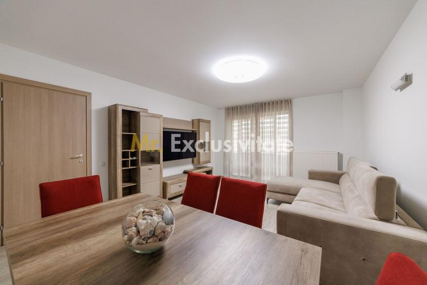 Apartament cu 3 camere decomandat, mobilat în Central