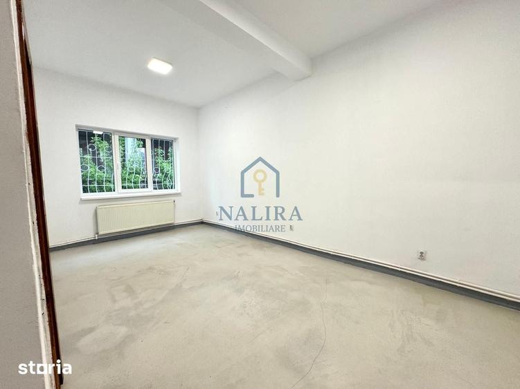 Spațiu comercial, de 55 mp, în Săsar