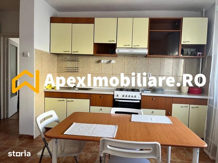 Apartament cu 2 camere decomandat în Tei
