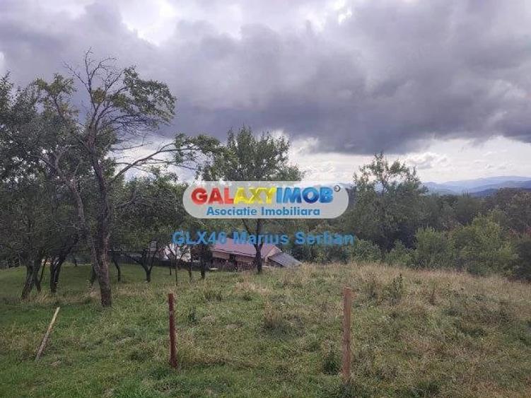 Teren de 2000 mp, în Periferie