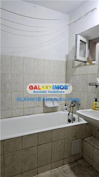Apartament cu 2 camere semidecomandat în Basarabia