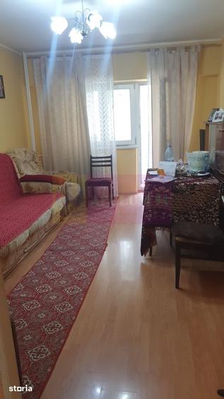 Apartament cu 3 camere decomandat în Pantelimon