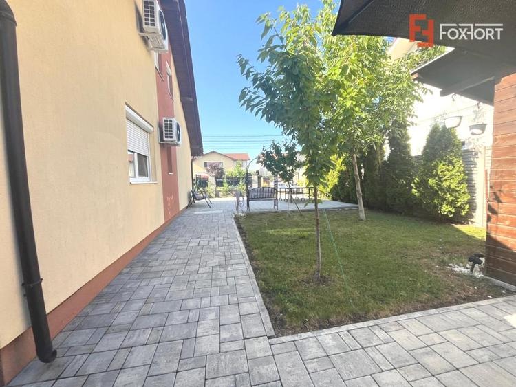 Duplex cu 5 camere cu Canalizare în Moșnița Nouă