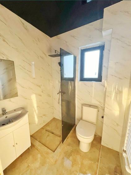 Casă individuală cu 3 camere cu Teren 200 Mp în Lumina