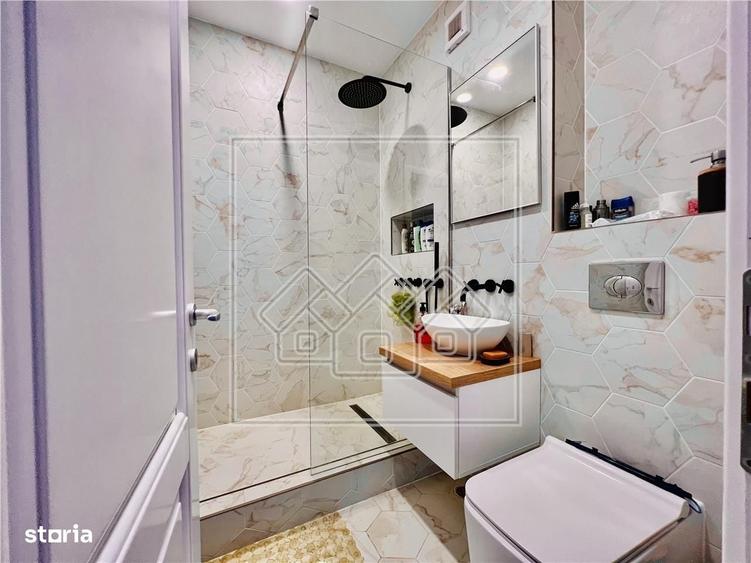 Apartament cu 3 camere în Central