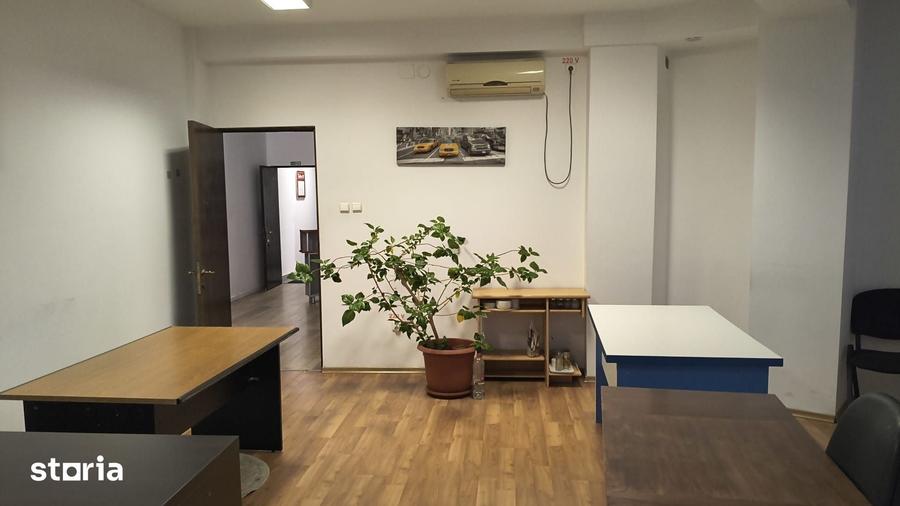 Spațiu comercial, de 90 mp, în Mărășești