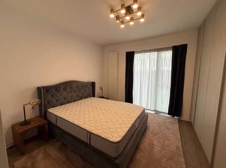 Apartament cu 2 camere semidecomandat, mobilat în Aviației