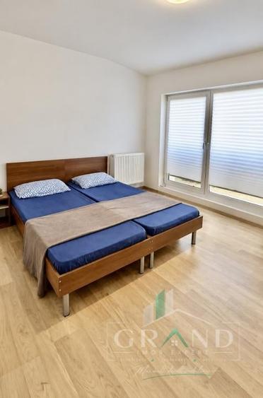 Apartament cu 2 camere semidecomandat, mobilat în Florești