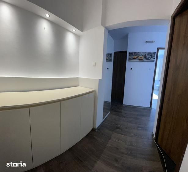 Apartament cu 3 camere în Tudor Vladimirescu