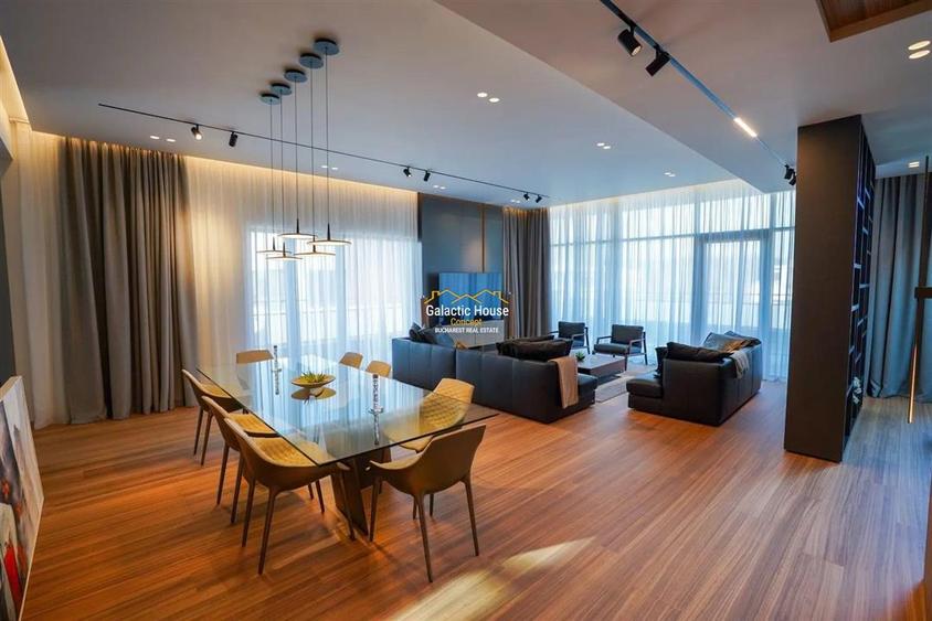 Penthouse cu 5 camere decomandat în Băneasa