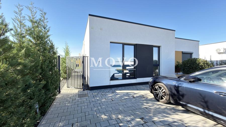 Duplex cu 3 camere cu Canalizare în Dumbrăvița
