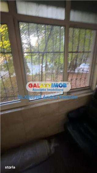 Apartament cu 3 camere în Berceni