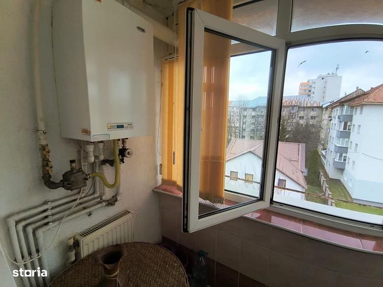 Apartament cu 3 camere decomandat în Sfântu Ilie