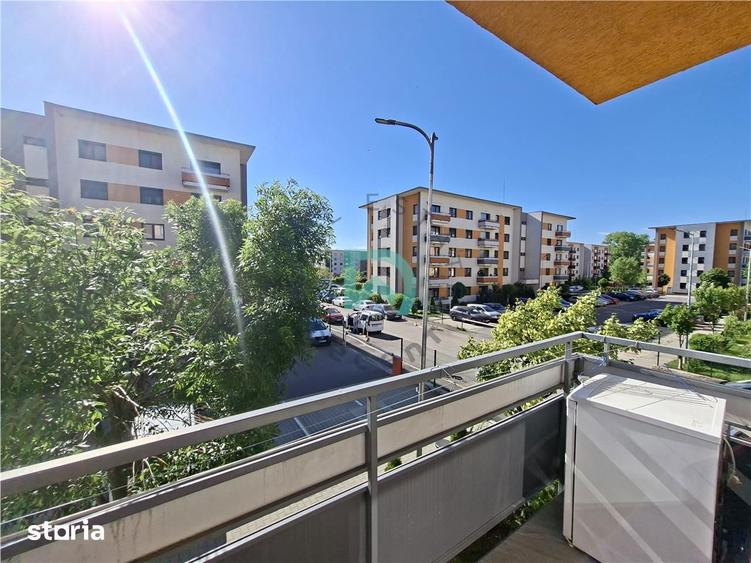 Apartament cu 3 camere în Tractorul