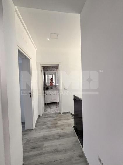 Casă individuală cu 4 camere cu Canalizare în Central