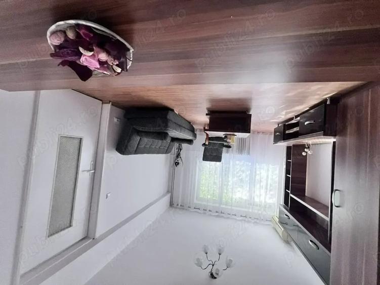 Apartament cu 3 camere semidecomandat în Crângași
