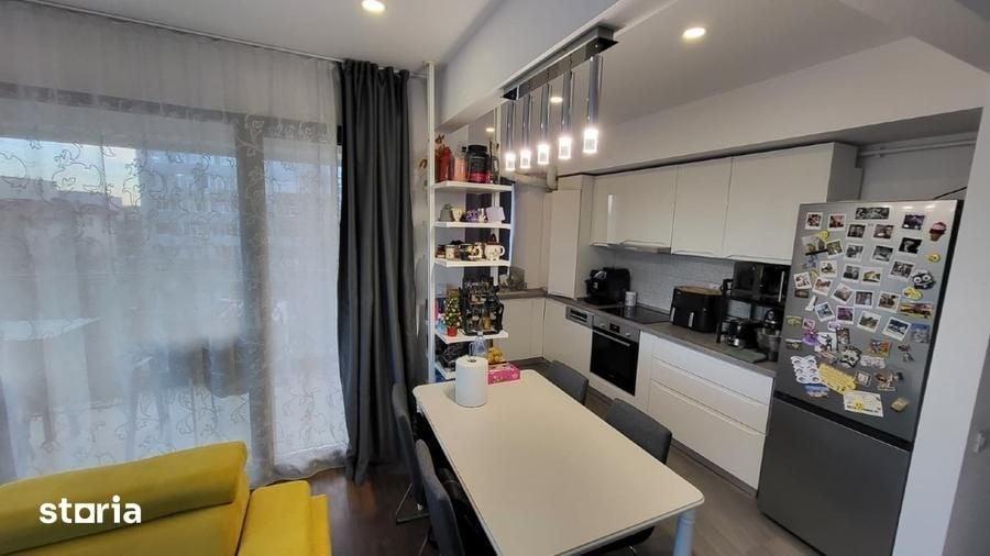 Apartament cu 3 camere în Gara de Nord